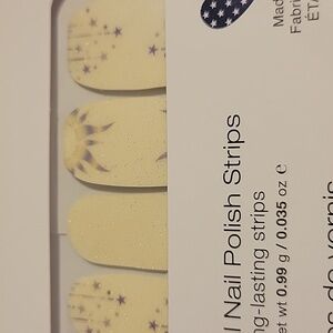 Color street nail strip